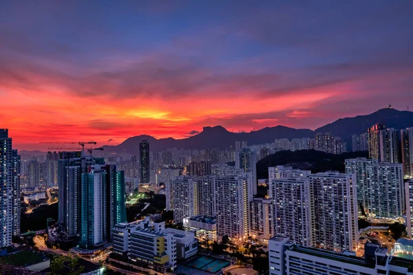 Kowloon Residential Building Urban Skyscrapers Mountains Lion Rock Summer Sunset — Stock Photo, Image