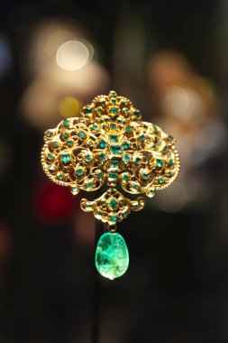 Londra, İngiltere - Nisan 2018: Takı Sergisi William ve Judith Bollinger galeride Victoria ve Albert Müzesi