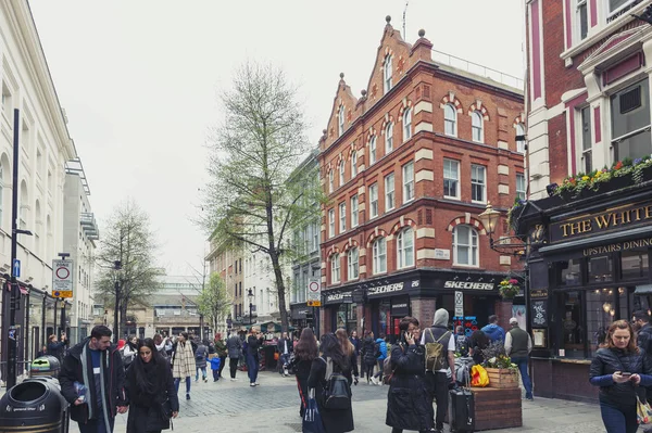 Λονδίνο Ηνωμένο Βασίλειο Απρίλιο Του 2018 Κεντρική Πλατεία Επί Της — Φωτογραφία Αρχείου
