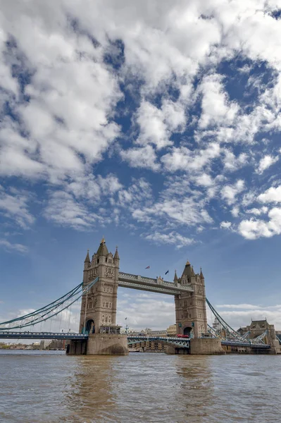 London Verenigd Koninkrijk April 2018 Tower Bridge Een Gecombineerde Bascule — Stockfoto