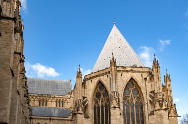 Ayrıntılı oyma üzerinde dış bina, York Minster, İngiliz Gotik mimari tarzında inşa tarihi katedral York City, İngiltere, İngiltere'de bulunan