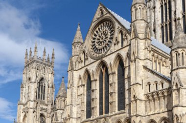 Ayrıntılı oyma üzerinde dış bina, York Minster, İngiliz Gotik mimari tarzında inşa tarihi katedral York City, İngiltere, İngiltere'de bulunan