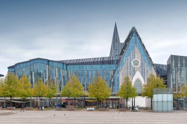 Leipzig, Almanya - Ekim 2018: Paulinum, Protestan Kilisesi ve Augusteum, Leipzig City şehir merkezindeki Augustusplatz'daki Leipzig Üniversitesi'nin ana binası