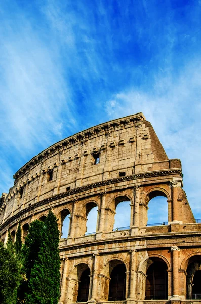 Rovine Del Colosseo Contro Cielo Blu Roma Italia — Foto Stock
