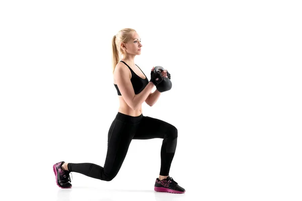 Atleta Realiza Exercícios Com Peso — Fotografia de Stock