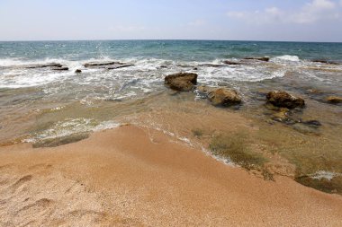 kumlu Akdeniz İsrail'in kuzey kıyısında 