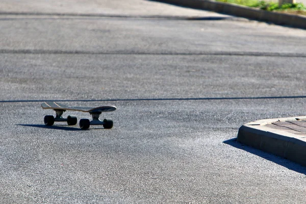 Der Bürgersteig Ist Ein Fußweg Der Sich Seitlich Oder Straßenrand — Stockfoto