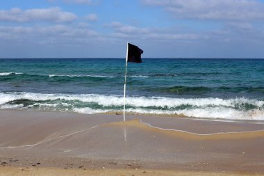 İsrail 'in kuzeyindeki Akdeniz kıyısında. 