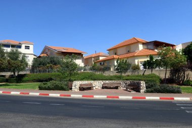 Israil 'in kuzeyinde küçük, eyalet kasabasında peyzaj 