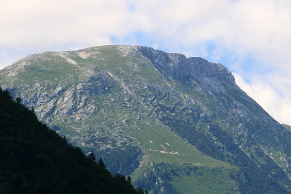 ジュリアン アルプスは山の範囲 Kraina のスロベニアの領域に位置するアルプスの平 — ストック写真