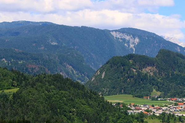 Jezioro Bled Leży Podnóża Alp Parku Narodowego Triglav Słowenii — Zdjęcie stockowe