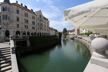 Merkezi Ljubljana, Slovenya başkenti Ljubljanica nehir akar 