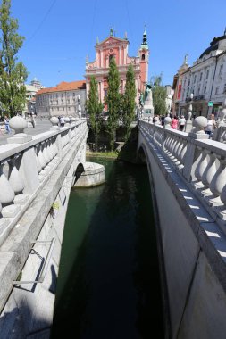 Merkezi Ljubljana, Slovenya başkenti Ljubljanica nehir akar 