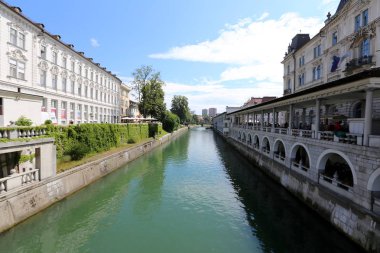 Merkezi Ljubljana, Slovenya başkenti Ljubljanica nehir akar 