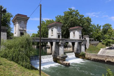 Merkezi Ljubljana, Slovenya başkenti Ljubljanica nehir akar 