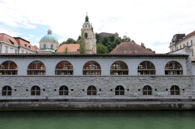 Merkezi Ljubljana, Slovenya başkenti Ljubljanica nehir akar 