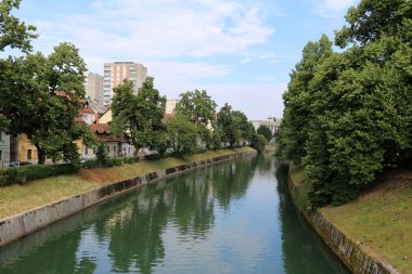Merkezi Ljubljana, Slovenya başkenti Ljubljanica nehir akar 