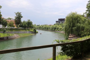Merkezi Ljubljana, Slovenya başkenti Ljubljanica nehir akar 