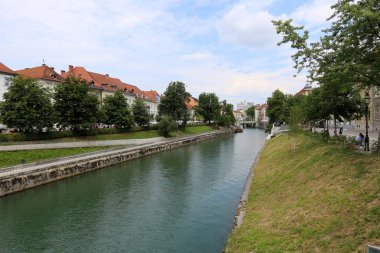 Merkezi Ljubljana, Slovenya başkenti Ljubljanica nehir akar 
