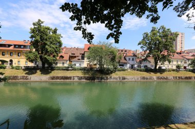Merkezi Ljubljana, Slovenya başkenti Ljubljanica nehir akar 