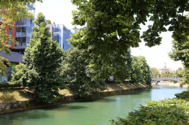 Merkezi Ljubljana, Slovenya başkenti Ljubljanica nehir akar 