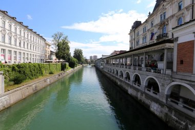Merkezi Ljubljana, Slovenya başkenti Ljubljanica nehir akar 