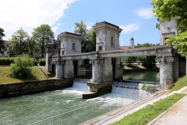 Merkezi Ljubljana, Slovenya başkenti Ljubljanica nehir akar 
