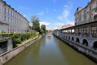 Merkezi Ljubljana, Slovenya başkenti Ljubljanica nehir akar 