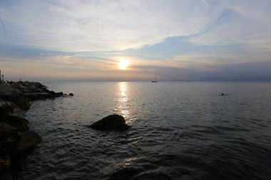 günbatımı şehir Piran, Slovenya, Adriyatik kıyısındaki Istria Yarımadası üzerinde. 