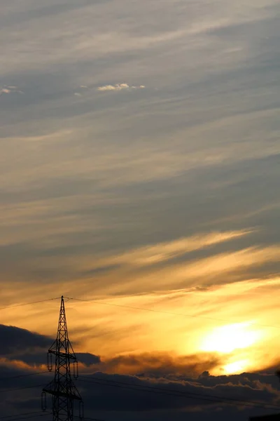 Sol Senta Sobre Horizonte Termina Dia — Fotografia de Stock