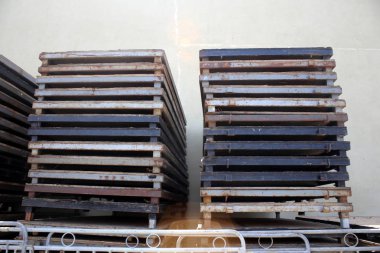 insan ve çalışma araçları iş yeri 