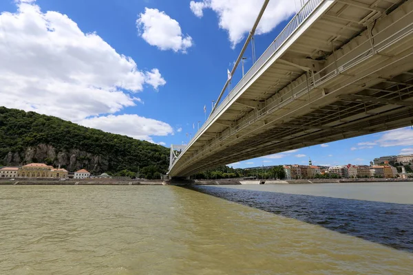 Puente Una Estructura Artificial Erigida Sobre Obstáculo — Foto de Stock