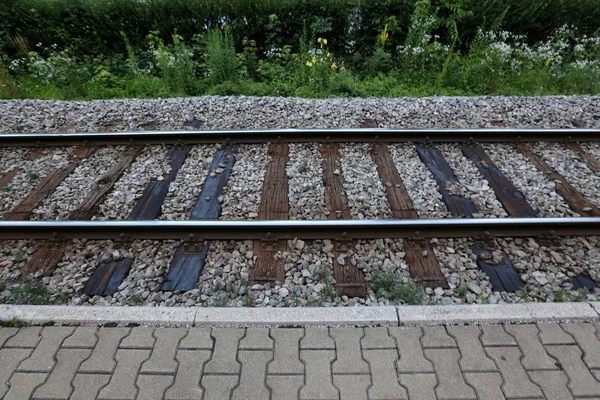 Eisenbahnstrecke Straße Mit Führungsschiene Und Schwellen — Stockfoto