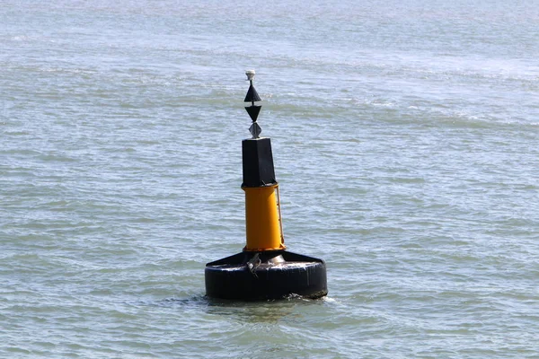 Latarnia Morska Jest Środek Urządzenia Nawigacyjne Wybrzeża Dużych Zbiorników — Zdjęcie stockowe