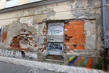 taş ve beton eski bir kale duvarına ortress 