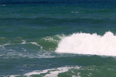 İsrail 'in kuzeyindeki Akdeniz kıyısında. 