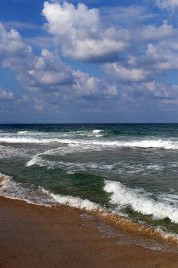 İsrail 'in kuzeyindeki Akdeniz kıyısında. 