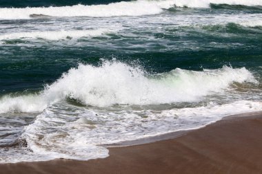 İsrail 'in kuzeyindeki Akdeniz kıyısında. 