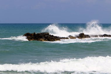 İsrail 'in kuzeyindeki Akdeniz kıyısında. 
