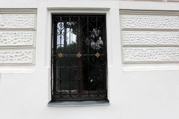 Ein Fenster Ist Eine Öffnung Der Wand Die Zur Aufnahme — Stockfoto
