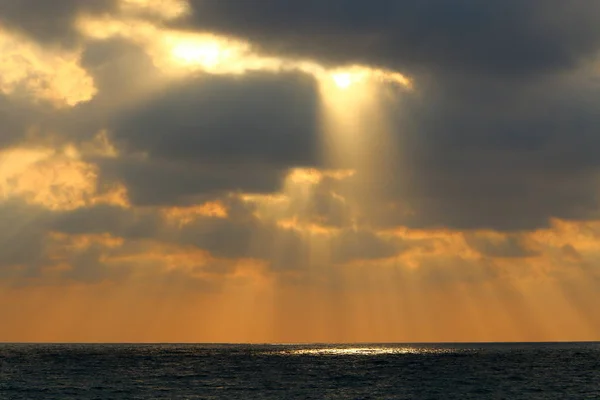 Zon Boven Horizon Aan Middellandse Zee Noord Israël — Stockfoto