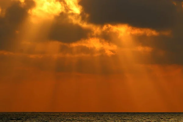 Zon Boven Horizon Aan Middellandse Zee Noord Israël — Stockfoto