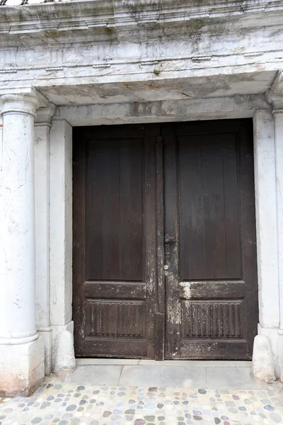Door Opening Wall Entering Leaving Room — Stock Photo, Image