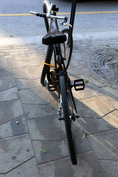 Una Bicicleta Vehículo Ruedas Conducido Por Fuerza Muscular Una Persona — Foto de Stock