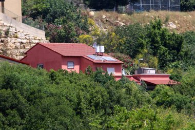 çatı ile Seramik Fayans kaplı 