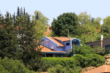 çatı ile Seramik Fayans kaplı 