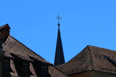 çatı ile Seramik Fayans kaplı 