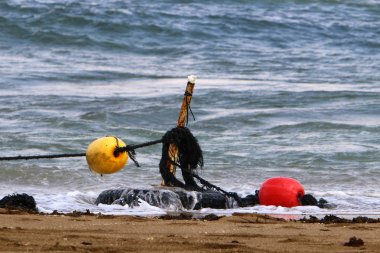 Yatak gemi ve tekneler demirleme için sahile tarafından özel donanımlı bir yerdir 