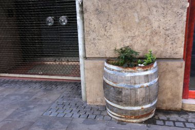 Varil bir yerden diğerine alınmasını silindirik bir gemisi 