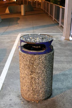 Sigara izmaritleri ve Tütün ash, İçilmeyen işleminin sık bir öznitelik için bir gemi tablam. 